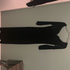 XSCAPE Green Velvet Long Dress V Neck